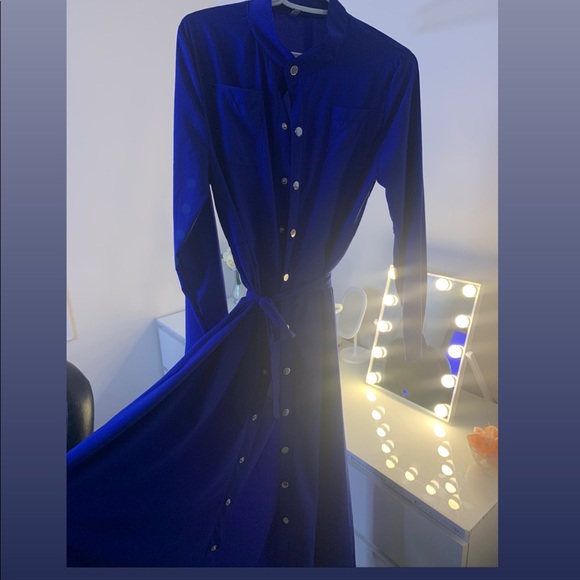 Dress - Picture 5 of 5